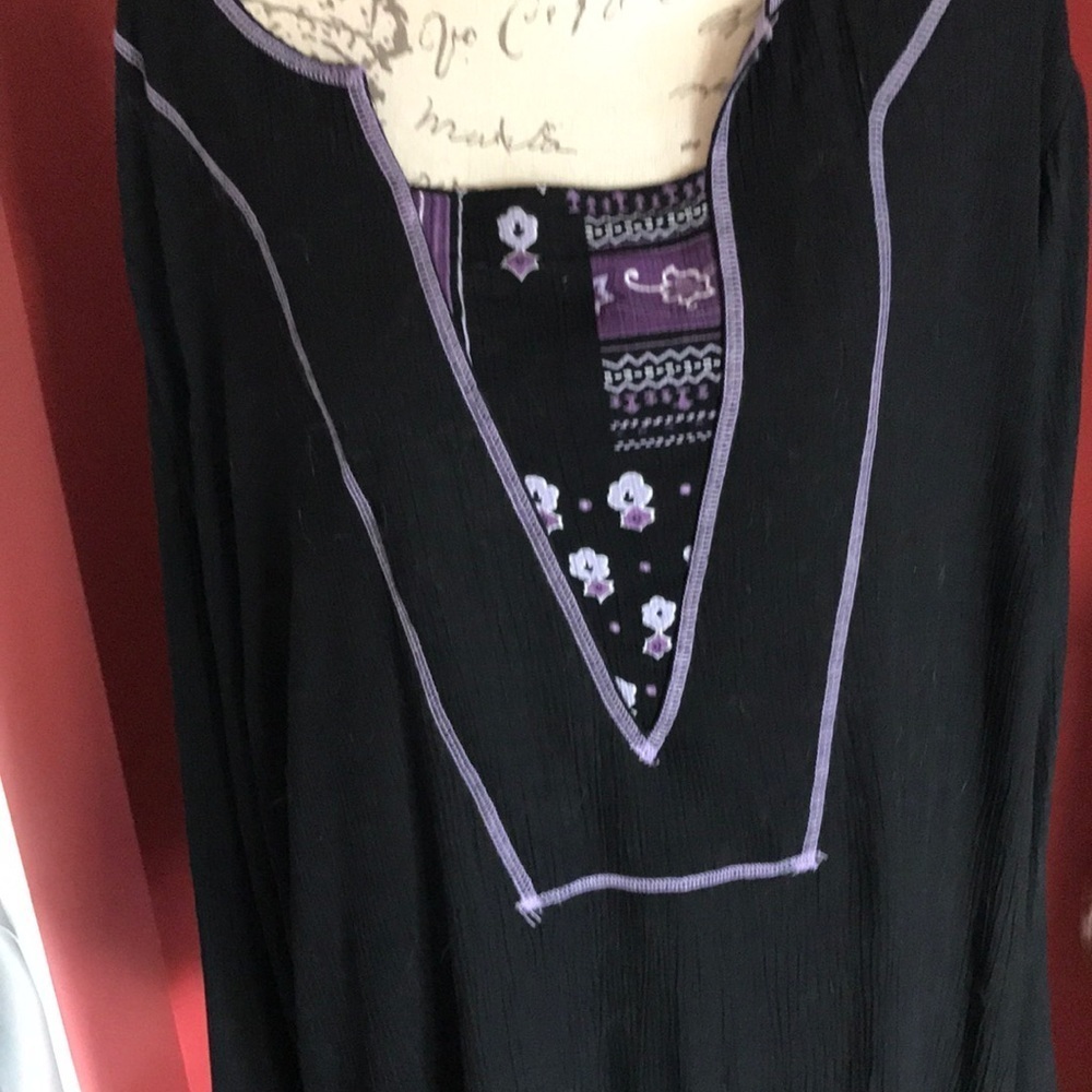 3/$13 Woman’s plus Black long sleeve shirt - Picture 4 of 4